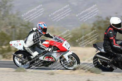 media/Dec-01-2025-Moto Forza (Mon) [[2daa91e15f]]/3-Beginner Group/Session 2 (Turn 7 Inside Pans)/